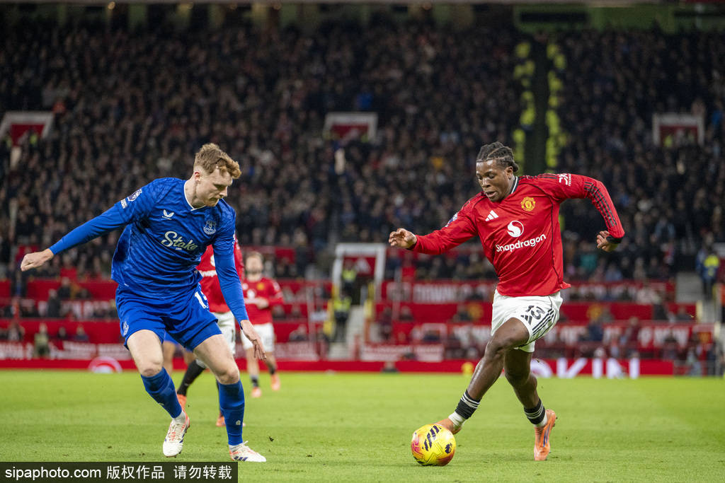 篮球火箭球员社媒晒出训练照