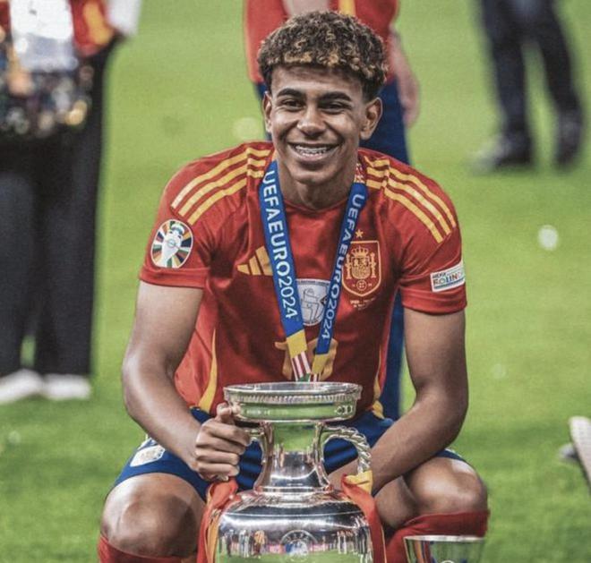 JDG三连胜升至3组第二，有望保A争S，清融领跑MVP榜